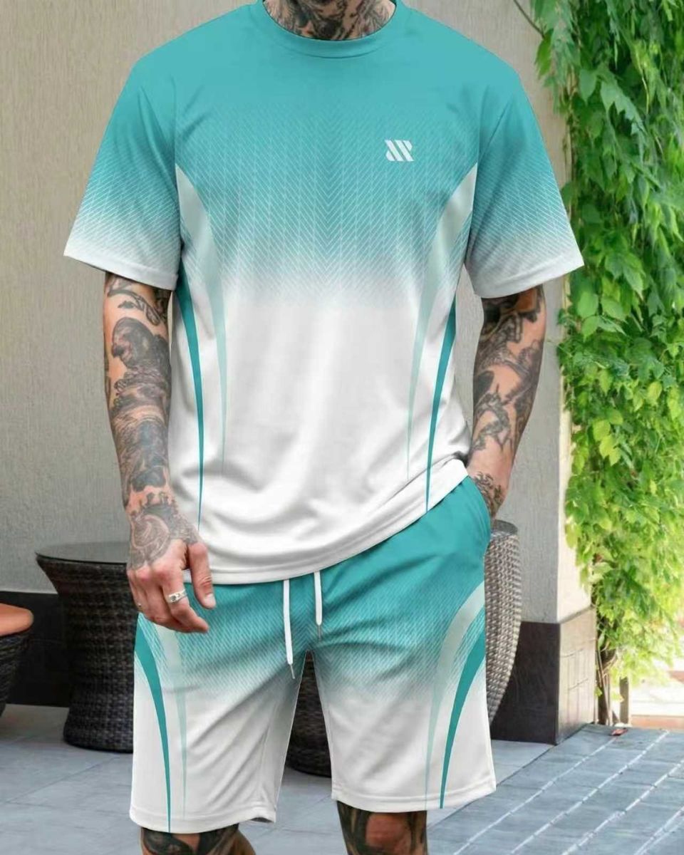 🔥 T-Shirt + Spodenki z Gradientem. Komfort i Styl na co dzień