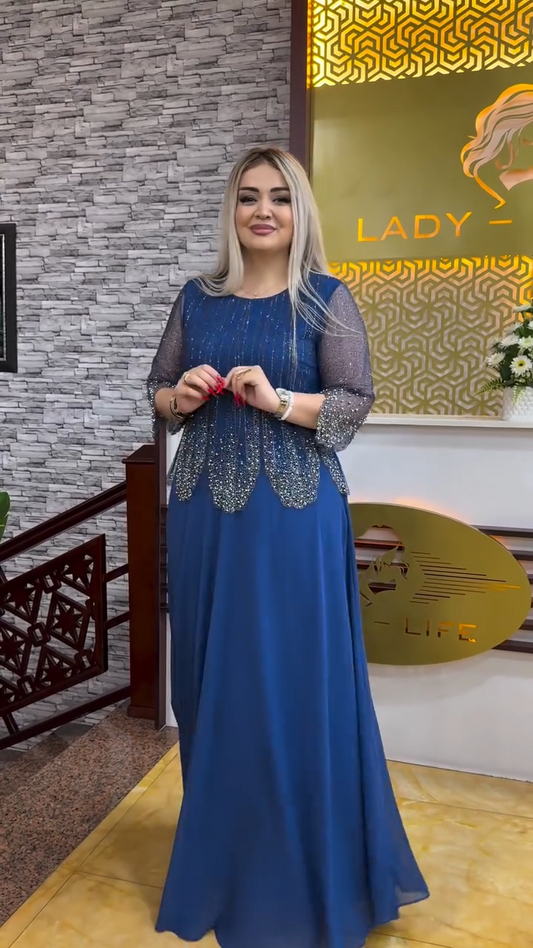 aceasta este o rochie frumoasă