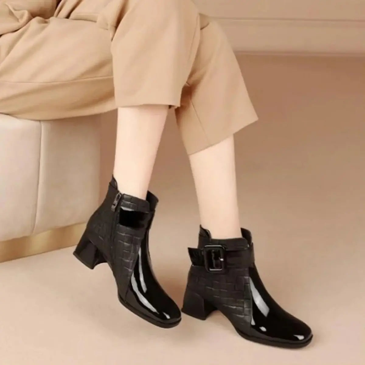 🔥50 % popust🔥【Velikosti 35–40】Elegantni ženski jesenski gležnjarji – modni in vsestranski