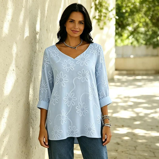 🌼Modny T-shirt z dekoltem w serek i haftem w stokrotki
