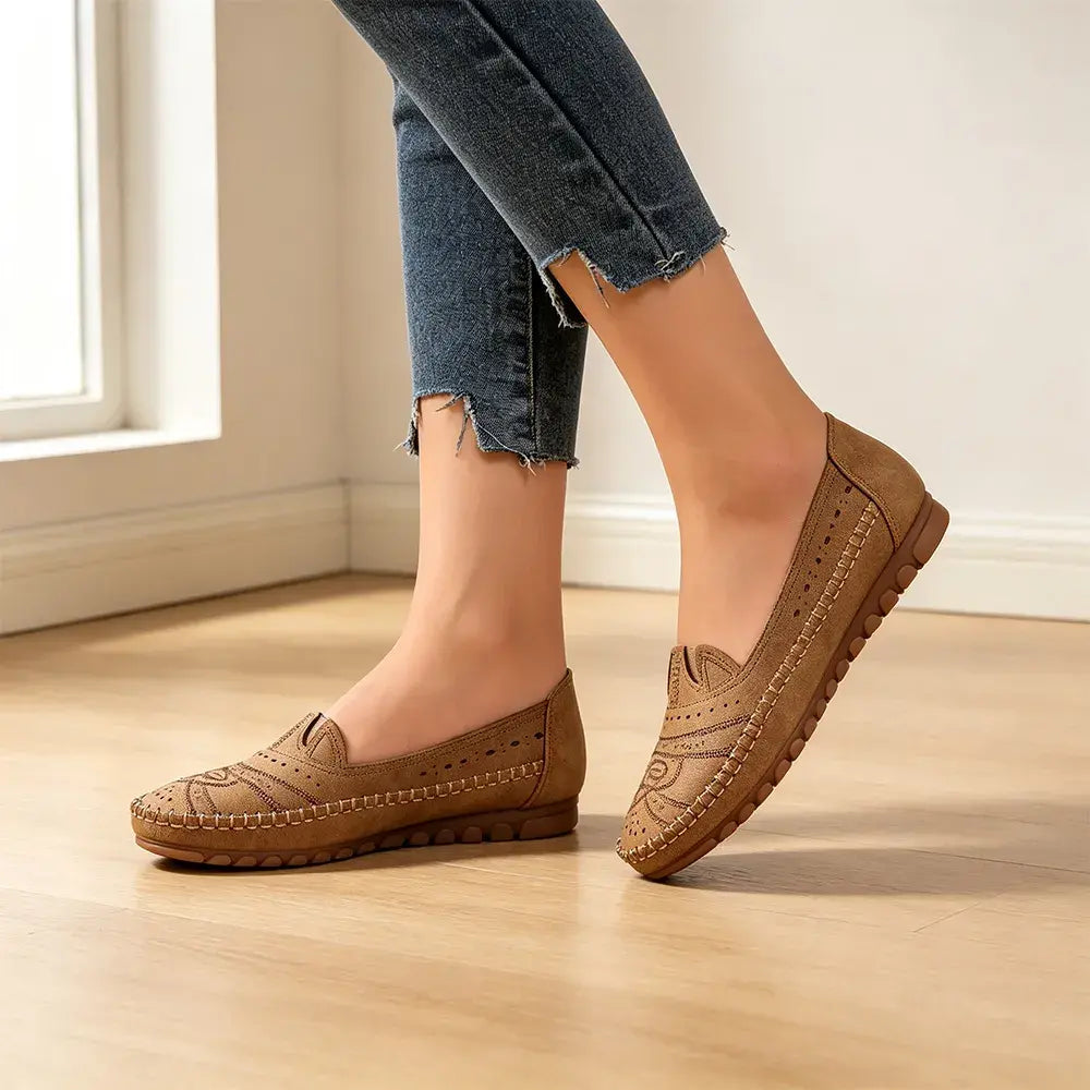 😍【36-43】Retro stil, perforirane balerinke za prosti čas｜Mehak podplat, udobje za vsak dan｜Razširljive, večje velikosti