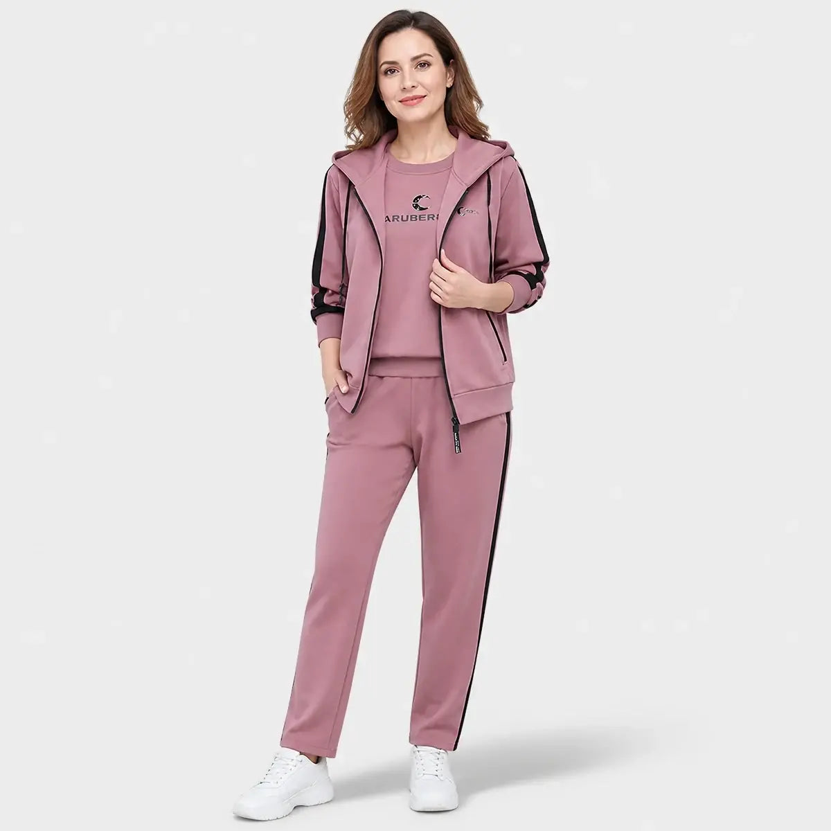 🔥【Novo v ponudbi – Časovno omejen 50-odstotni popust】❄️【S–4XL】Ženski modni sproščen komplet treh kosov za jesen/zimo (zgornji del + jakna + hlače)