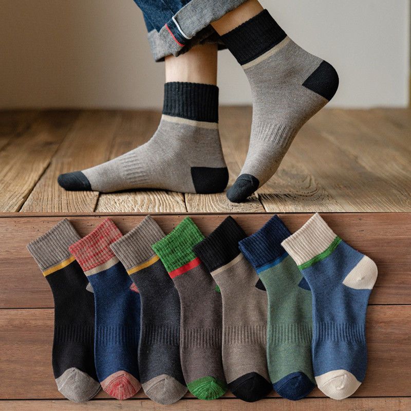 😍🧦【Kupite 5, dobite 5 brezplačno】 Antibakterijske, dezodorirne in tople volnene nogavice za jesen in zimo