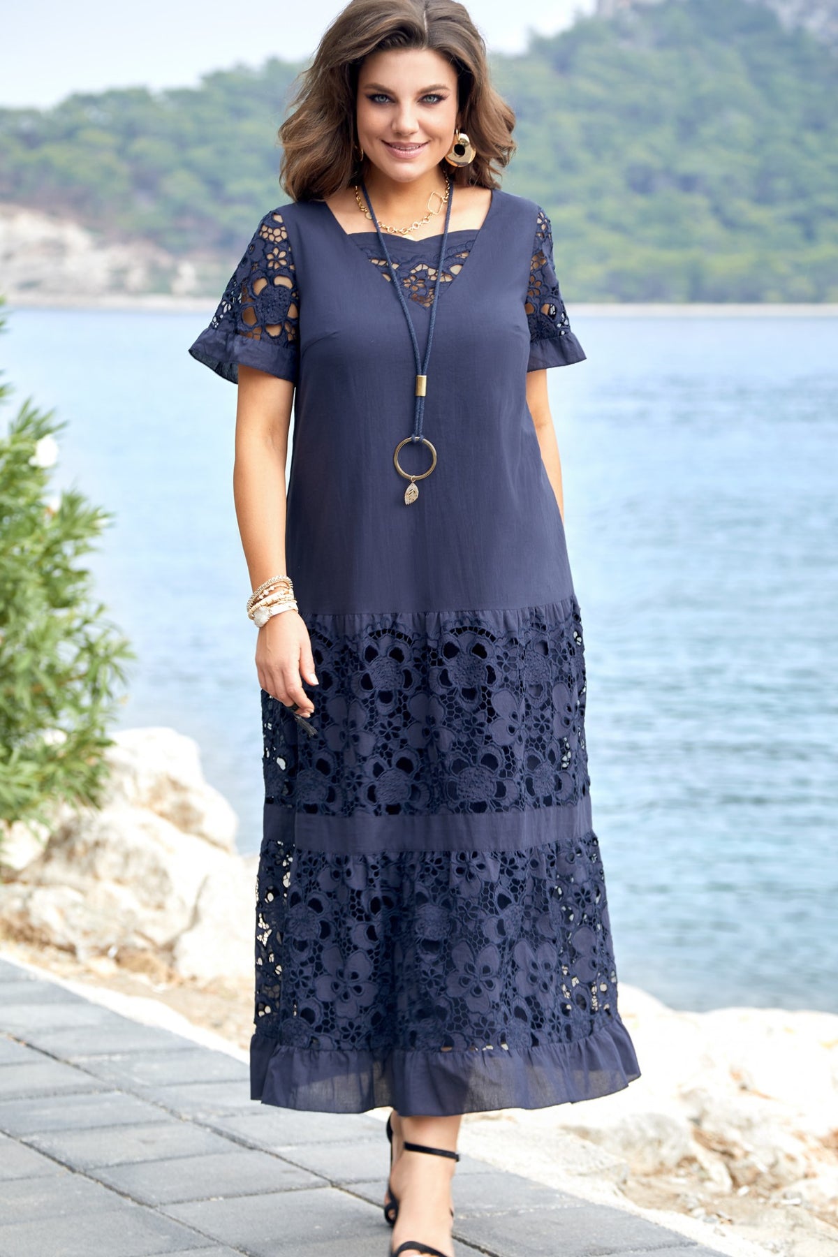 🔥💖【S-5XL】Νέο μοντέρνο φόρεμα με δαντέλα και κοψίματα του 2026