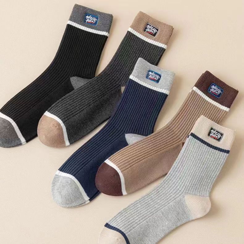 🧦🧦【10 parov】Nove mehke in udobne moške nogavice iz čistega bombaža; odvajajo vlago in preprečujejo neprijetne vonjave.