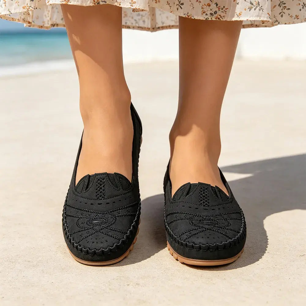 😍【36-43】Retro stil, perforirane balerinke za prosti čas｜Mehak podplat, udobje za vsak dan｜Razširljive, večje velikosti