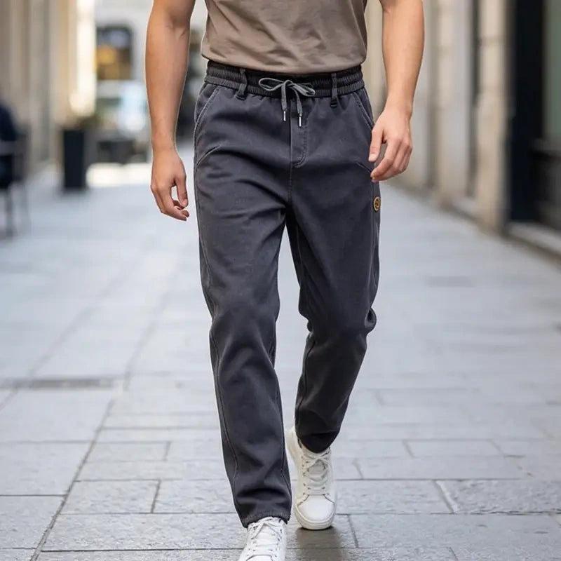 👖【M-6XL】Męskie luźne jeansy – elastyczne, wygodne, odporne na zabrudzenia i odpowiednie do pracy